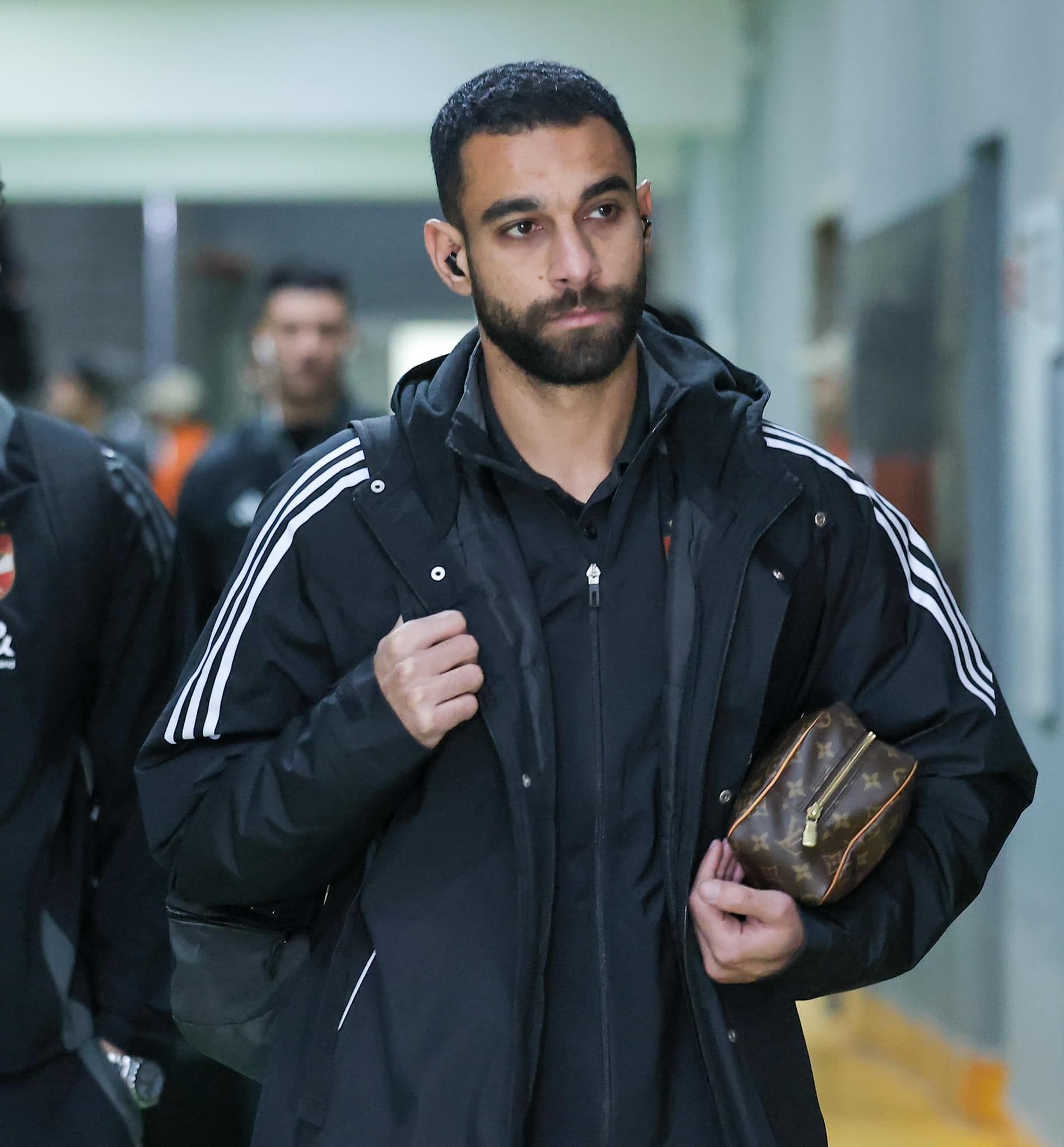 لقطات من وصول الاهلي ملعب برج العرب لمواجهة الأهلي (10)