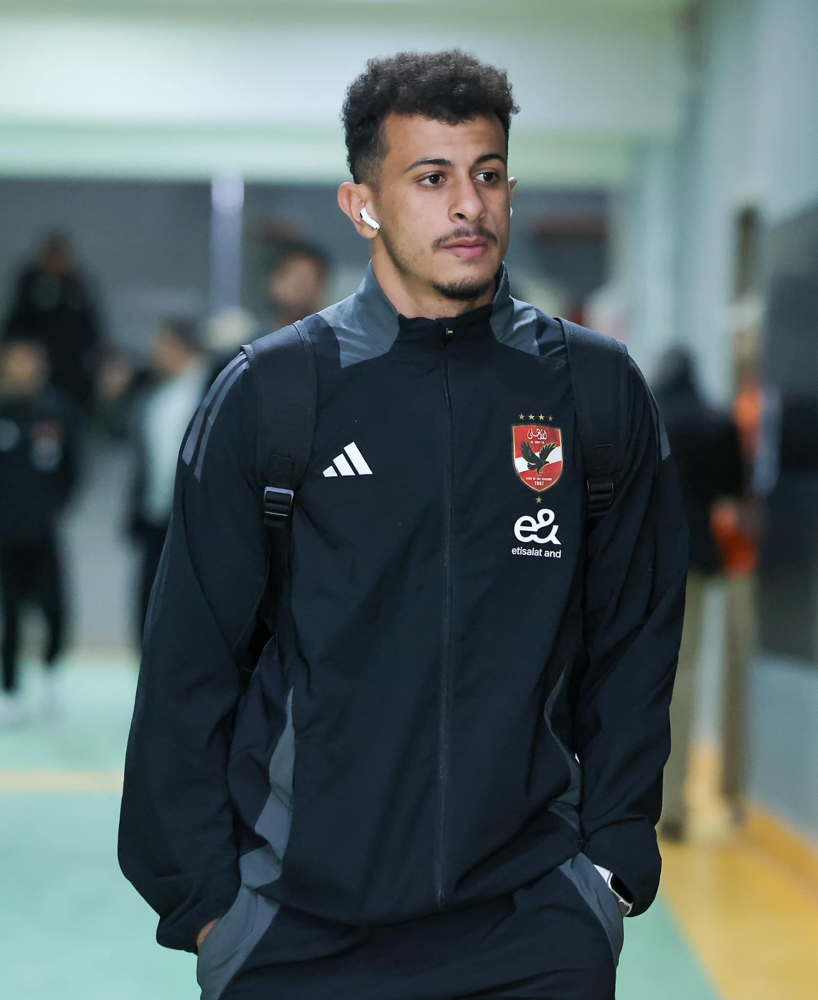 لقطات من وصول الاهلي ملعب برج العرب لمواجهة الأهلي (17)