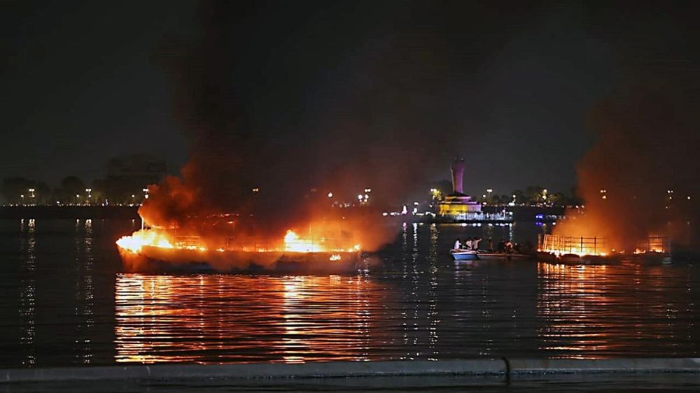 مصرع 143 شخصًا في حريق قارب بالكونغو الديمقراطية