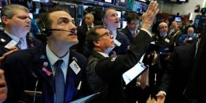 تحذير من موجة هبوط جديدة لمؤشر S&P 500 رغم صمود الاقتصاد الأمريكي - عرب فايف