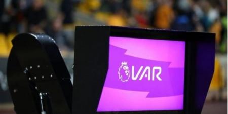 VAR يغيب عن الشوط الاول من مباراة مانشستر يونايتد وايبسويتش - عرب فايف