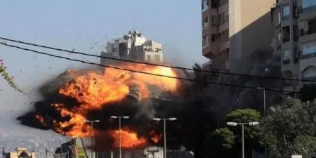 محلل سياسي: هذا سبب هزيمة واستسلام حزب الله اللبناني.. والمصير المتوقع للحوثيين!! - عرب فايف