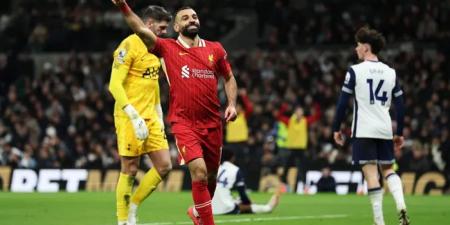 محمد صلاح: نحتاج "للتحسُّن دفاعيًا" ولا جديد بشأن عقدي.. وأسطورة ليفربول يرُد: "ستستمر معنا" - عرب فايف