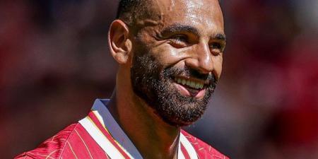 محمد صلاح يجدد عقده مع ليفربول حتى 2028 - عرب فايف