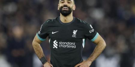 «لانزال بعيدين عن الاتفاق»..محمد صلاح ينفي تمديد عقده مع ليفربول - عرب فايف