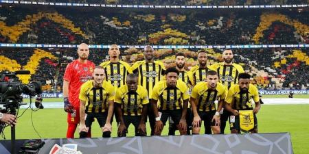 الاتحاد يستعيد محترفه قبل مواجهة الهلال - عرب فايف