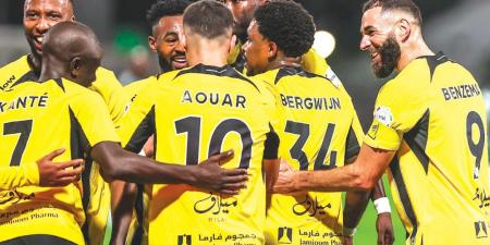 طلب عاجل من الاتحاد قبل مباراة الهلال في دوري روشن - عرب فايف