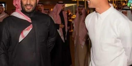 رونالدو يشعل قلوب الجماهير خلال ظهوره مع ولي العهد السعودي ‘‘محمد بن سلمان’’ - عرب فايف