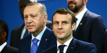 أردوغان لماكرون: لإنهاء الحرب بين روسيا وأوكرانيا وتحقيق سلام عادل ودائم - عرب فايف