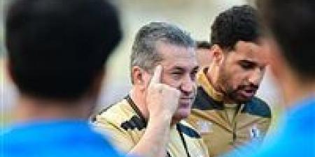 تعرف على تفاصيل جلسة بيسيرو مع لاعبي الزمالك على هامش مران اليوم - عرب فايف