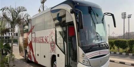 وصول حافلة الزمالك لاستاد الجيش ببرج العرب لمواجهة المصري - عرب فايف