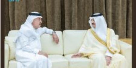 أمير المنطقة الشرقية يعزي الناصر في وفاة والدته - عرب فايف
