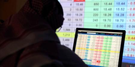 مؤشر سوق الأسهم السعودية يتراجع 0.8% في منتصف تعاملات اليوم - عرب فايف