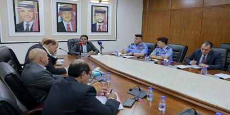 لجنة الحريات النيابية تناقش واقع مراكز الإصلاح والتأهيل واكتظاظها - عرب فايف