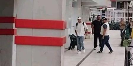 بعد انقطاع 25 يوماً.. زيزو يشارك فى تدريبات الزمالك - فيديو - عرب فايف