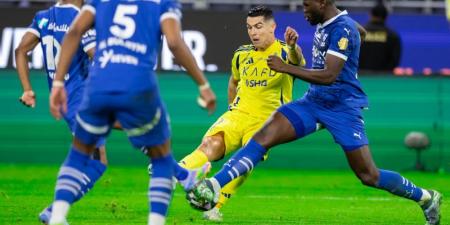 تتويج الأهلي يشعل الصراع بين الهلال والنصر على المشاركة الآسيوية  - عرب فايف