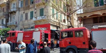 إنقاذ منطقة سينما مترو فى الاسكندرية من حريق نشب بأحد المطاعم - عرب فايف