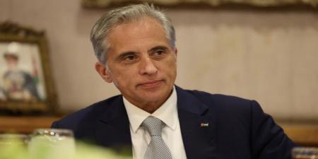 رئيس الوزراء يهنئ حسين الشيخ باختياره نائبا للرئيس الفلسطيني - عرب فايف
