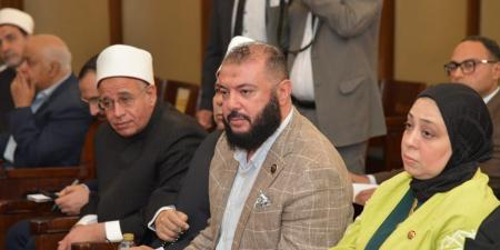 أحمد خليل خيرالله يعتذر للجنة الشئون الدينية.. ويؤكد اطمئنانه لرؤيتها القانونية حول مشروع قانون تنظيم الفتوى - عرب فايف