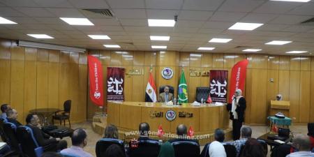 محافظ المنيا يلتقى وفد هيئة إنقاذ الطفولة الدولية - عرب فايف