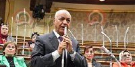 الحكومة تشحن الشارع ضد الدولة.. مصطفى بكري: مشروع قانون الإيجار القديم يهدد السلم الاجتماعي ويخلق صراعًا طبقيًا - عرب فايف