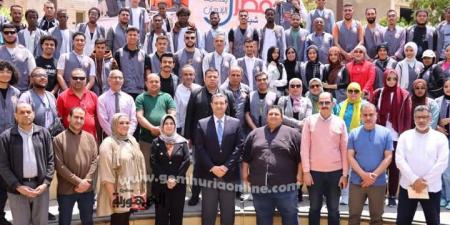 محافظ دمياط يلتقى مع شباب المحافظات الحدودية ضمن مشروع "أهل مصر " - عرب فايف