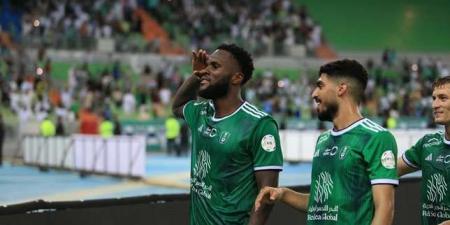 لماذا طلب كيسيه قميص رونالدو عقب نهاية اللقاء بدوري روشن؟ - عرب فايف