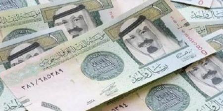 سعر الريال السعودي مقابل الجنيه المصري اليوم الجمعة 9 مايو 2025 بيعًا وشراءً - عرب فايف