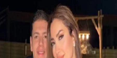 نسرين طافش تقضى إجازتها الصيفية برفقة زوجها - عرب فايف