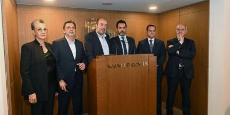 ٩ نواب تقدموا باقتراح قانون لتعديل قانون الانتخاب لتثبيت حق المغتربين بالاقتراع في دوائرهم الأصلية - عرب فايف