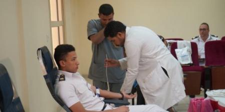 مديرية أمن القاهرة تنظم حملة تبرع بالدم بمشاركة عدد من رجال الشرطة - عرب فايف