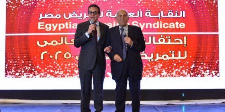 «وزير الصحة»: التمريض له الفضل فى انتظام العمل بالمستشفيات المصرية - عرب فايف