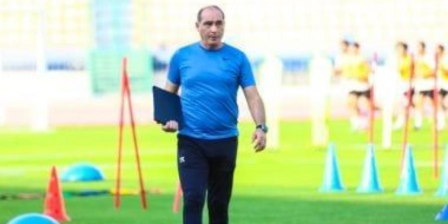 على ماهر يحذر لاعبى المصرى من رباعى الزمالك قبل مواجهة الدوري - عرب فايف