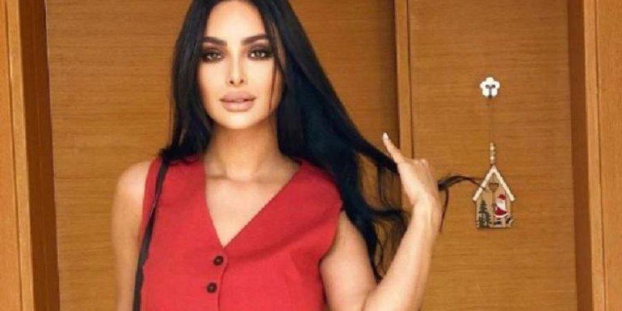 أخبار الرياضة - فنانة مغربية تقوم بتصرف غريب ضد زوجها على السوشيال ميديا.. ما قصتها؟ - عرب فايف