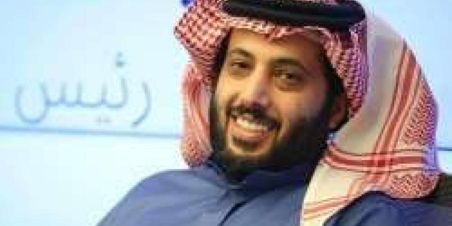 تركي آل الشيخ يحصد جائزة الشخصية الأكثر تأثيرًا في العقد الأخير - عرب فايف