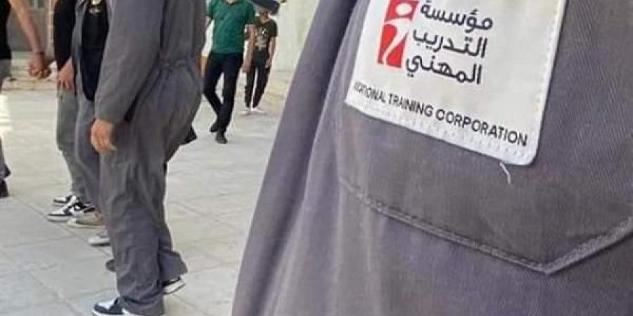 2391 ملتحقاً بالتدريب المهني من حملة شهادات جامعية ودبلوم - عرب فايف