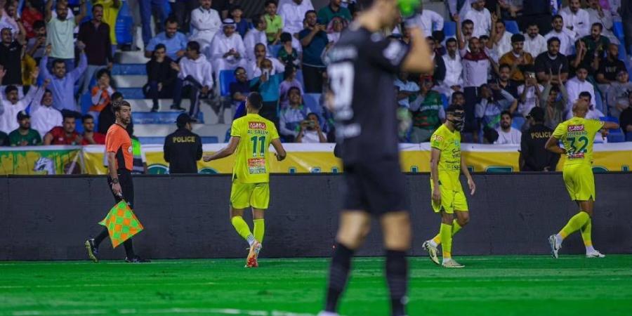 الهلال يغرق في «الخليج» - عرب فايف