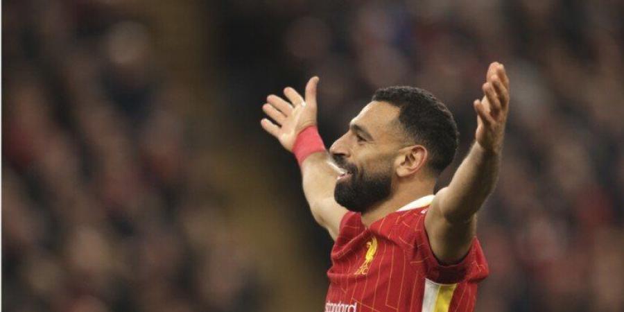 أخبار الرياضة - بالبخور.. محمد صلاح يحتفل باختيار أفضل لاعب بالدوري الإنجليزي - عرب فايف