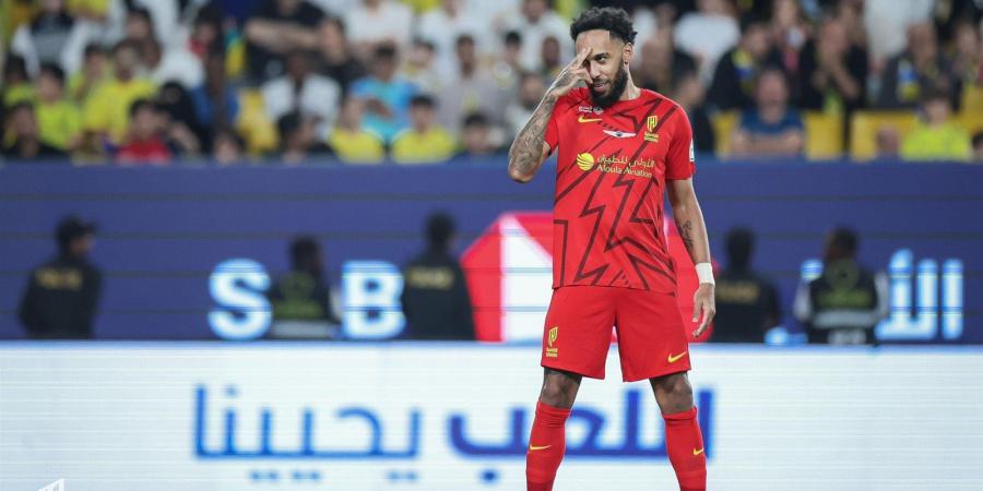 دوري روشن السعودي: القادسية ينتصر على النصر (1/2) وأهلي جدة يفوز على الفيحاء (0/1) والأخدود يتعادل مع الشباب (1/1) - عرب فايف