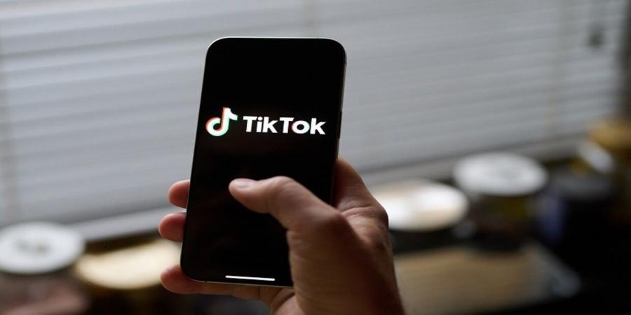 "الغارديان": TikTok يحظر استخدام "فلاتر التجميل" للمراهقين - عرب فايف