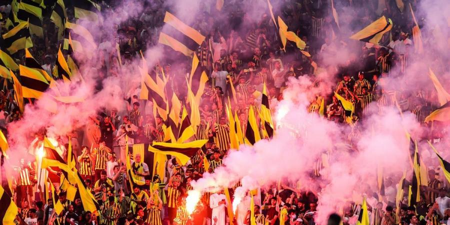 "كلاسيكو" الاتحاد والنصر المنتظر.. نفاد تذاكر موقعة 6 ديسمبر - عرب فايف