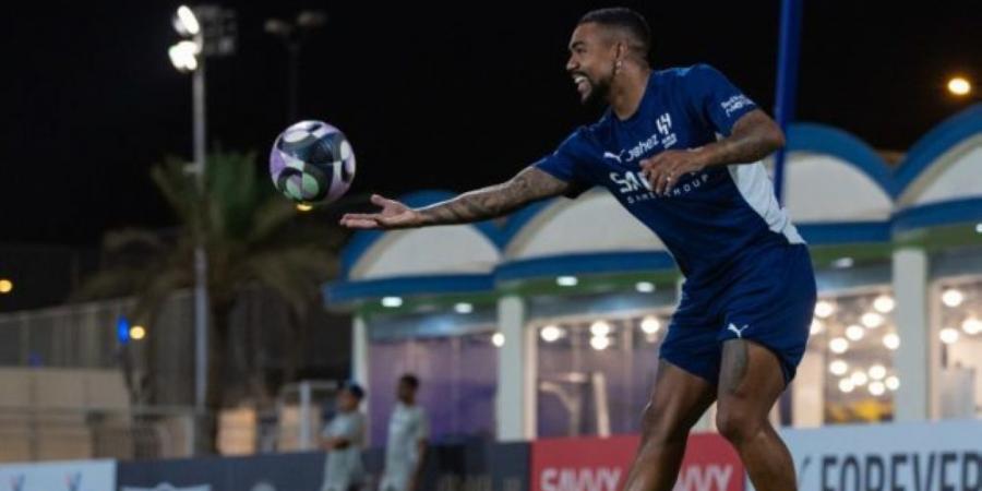 مالكوم ينتظم بتدريبات الهلال قبل مواجهة الشباب - عرب فايف