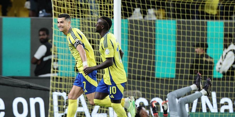  النصر يفوز على ضمك بثنائية رونالدو والقادسية يتخطى الخليج - عرب فايف