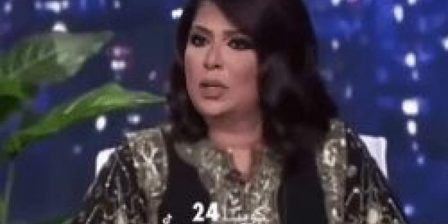 بعد سحب الجنسية الكويتية منها.. شاهد كيف ردّت الفنانة نوال على وصفها بـ 'المتجنسة'" - عرب فايف