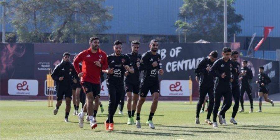 أخبار الرياضة - تفاصيل توقيع غرامة مالية على عمرو السولية لاعب الأهلي - عرب فايف