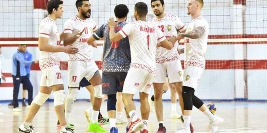 طائرة الزمالك تفوز على المقاولون بنتيجة 3-1 في بطولة الدوري الممتاز - عرب فايف