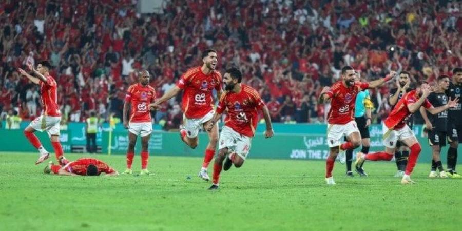 «سحر».. تعليق ناري من نجم الزمالك السابق على مجموعة الأهلي بالمونديال - عرب فايف