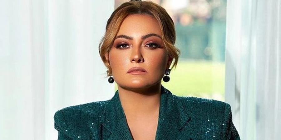 بشرى تحذّر.. هذا ما قالته للمتطاولين على الفنانين - عرب فايف