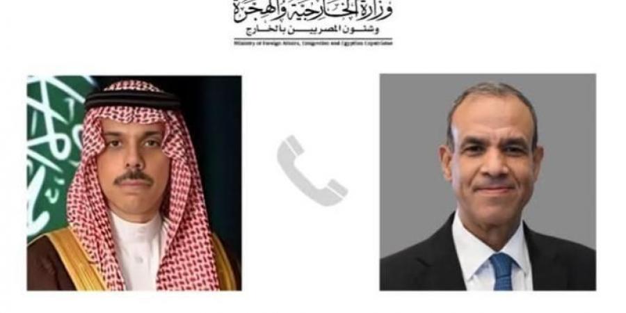 وزير الخارجية يؤكد لنظيره السعودي أهمية دعم سوريا خلال هذه المرحلةاليوم الإثنين، 23 ديسمبر 2024 06:21 مـ   منذ 54 دقيقة - عرب فايف