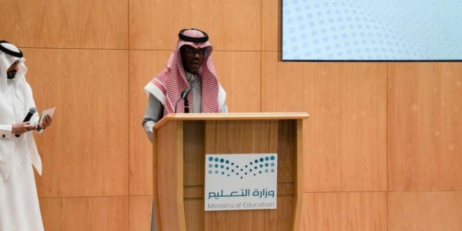 تعليم الشرقية.. تدشين ملتقى "مجتمع معطاء" ويطلق 400 فرصة تطوعية - عرب فايف